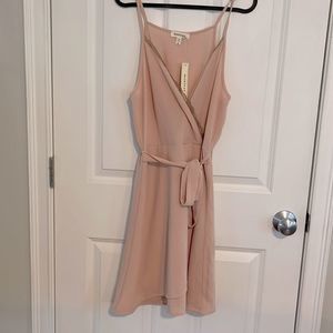 Casual Peach mid length dress size M NWT